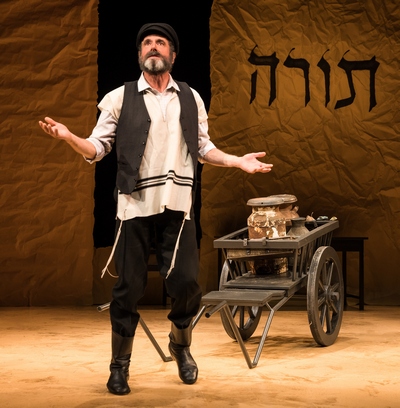 Fiddler on the Roof in Yiddish